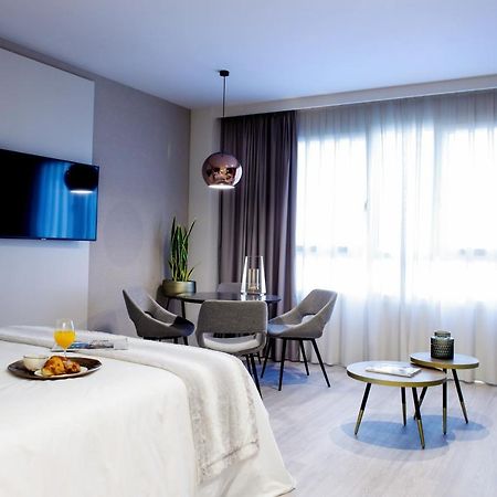 Aparthotel Voghe Premium Flats Walencja Zewnętrze zdjęcie