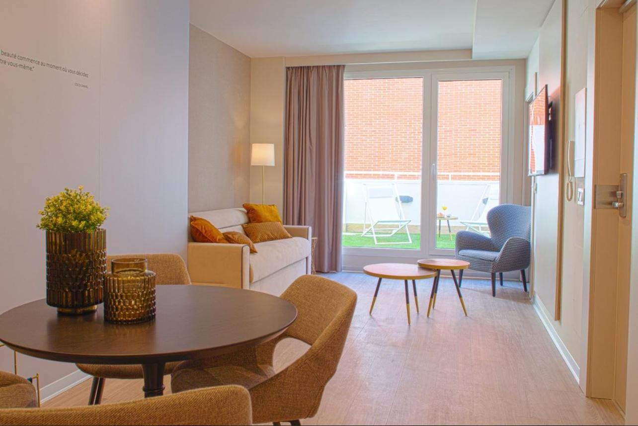 Aparthotel Voghe Premium Flats Walencja Zewnętrze zdjęcie