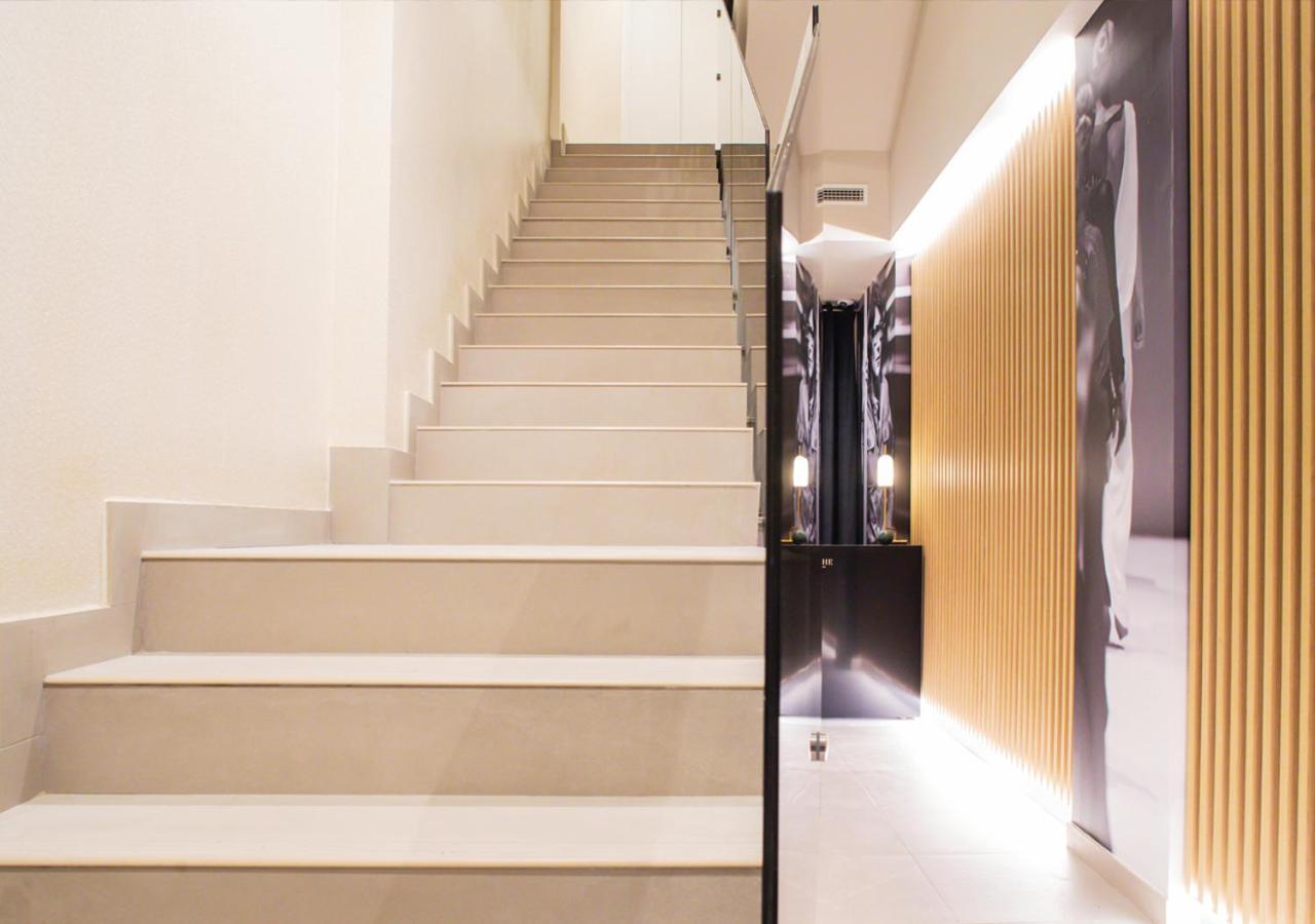 Aparthotel Voghe Premium Flats Walencja Zewnętrze zdjęcie
